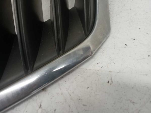 CALANDRE SKODA OCTAVIA - Vue 2